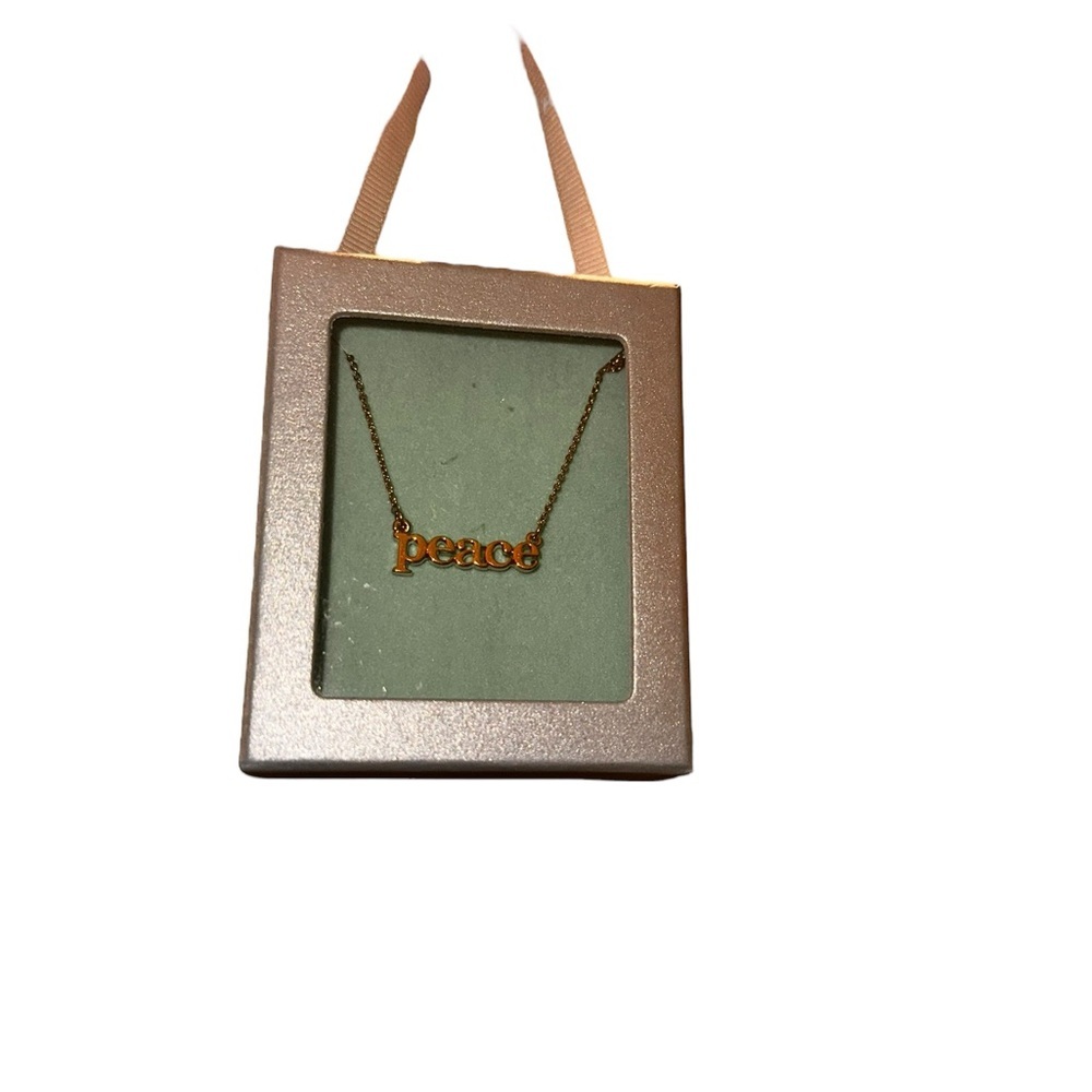 FREE w/BUNDLE NIB Peace Necklace​